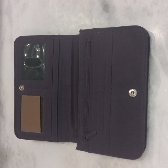 Wallet/Wristlet - Picture 3 of 15